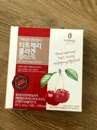 자연에온 가득담은 몽모랑시 타트체리 콜라겐 젤리스틱 — 5점을 준 리뷰어가 2020년 12월 올린 사용 사진