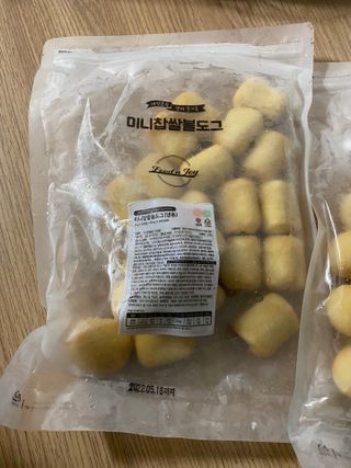 Dog&Ball 독앤볼 [Dog&Ball] 미니찹쌀볼도그 찹쌀치즈볼 — 5점을 준 리뷰어가 2021년 8월 올린 사용 사진