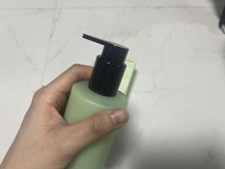 프리마인 메이크업과 들뜨는 각질까지 한방에 깐달걀로! 순하기까지한 셀베이스 그린티클렌저(200ml) — 5점을 준 리뷰어가 2023년 2월 올린 사용 사진