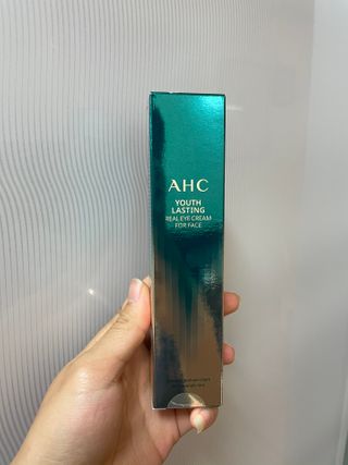 [NEW 탄력유턴 아이크림] AHC 유스 래스팅 리얼 아이크림 포 페이스 — 5점을 준 리뷰어가 2021년 2월 올린 사용 사진