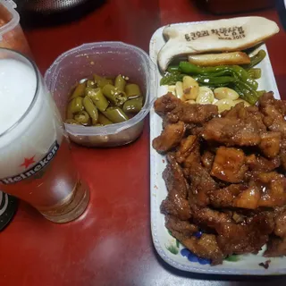 소담스퀘어 상암 통큰오리착한삼겹 1석3조수제양념돼지갈비 — 5점을 준 리뷰어가 2022년 12월 올린 사용 사진