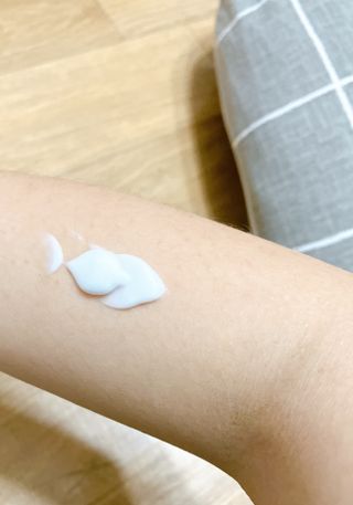 오투에니원 인컨보 바디 퍼퓸 크림 200ml — 5점을 준 리뷰어가 2023년 2월 올린 사용 사진