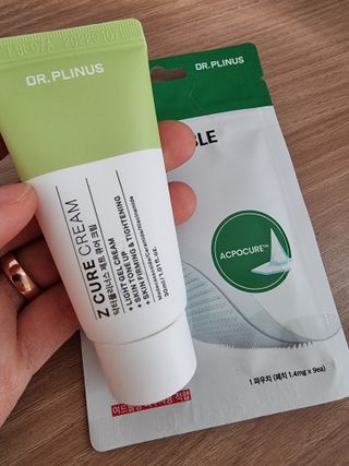 닥터플리너스 제트 큐어 크림 30ml + 제로 트러블 패치 9EA — 5점을 준 리뷰어가 2022년 4월 올린 사용 사진