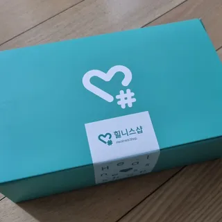 힐니스북 [힐마이넥]   거북목 통증완화를 위한 휴대용 목 안마기 — 5점을 준 리뷰어가 2022년 12월 올린 사용 사진
