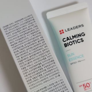 리더스코스메틱 리더스 카밍 바이오틱스 선 에센스 SPF 50+ PA++++ — 4.5점을 준 리뷰어가 2022년 6월 올린 사용 사진