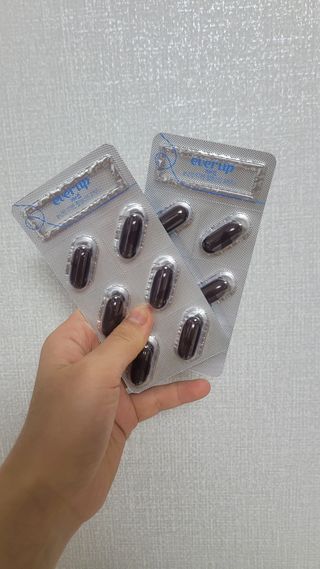 [몸엔용] 에버업 멀티비타민&미네랄, 눈건강 루테인 혈행건강 오메가3, 면역 프로바이오틱스 3종 택1 — 5점을 준 리뷰어가 2022년 4월 올린 사용 사진