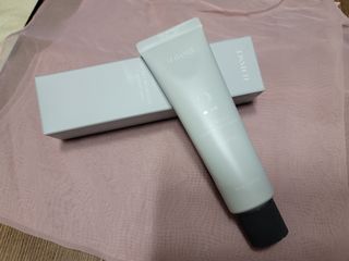 르핸스 퍼포밍 2 핸드&네일 비반트포렛/베티버포그 — 5점을 준 리뷰어가 2023년 1월 올린 사용 사진