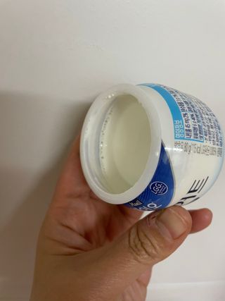 매일바이오 그릭요거트 오리지널 플레인 4개, 로스터리 커피믹스 4개 — 5점을 준 리뷰어가 2021년 12월 올린 사용 사진