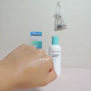 리더스코스메틱 리더스 카밍 바이오틱스 에센스 워터 — 5점을 준 리뷰어가 2021년 8월 올린 사용 사진