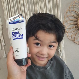 [갸스비] 곱슬 머리부터 파마까지 남자의 컬을 위한 갸스비 컬크림 — 5점을 준 리뷰어가 2021년 10월 올린 사용 사진