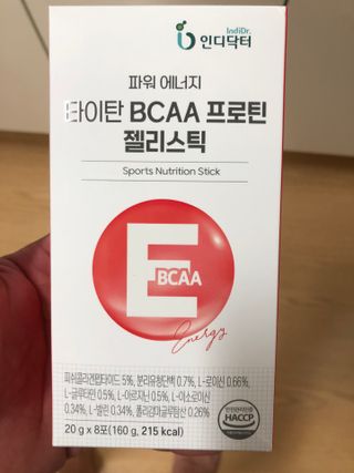 [인디닥터] 타이탄 BCAA 프로틴 젤리스틱 — 5점을 준 리뷰어가 2022년 5월 올린 사용 사진