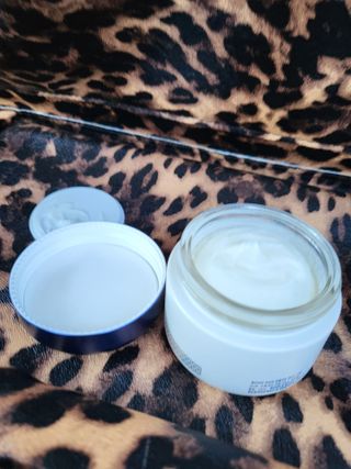 록타비아 Artisan Complete Face Cream — 5점을 준 리뷰어가 2024년 3월 올린 사용 사진