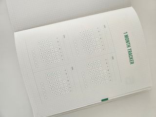 리훈 2024다이어리 아이라이크 모눈다이어리 — 5점을 준 리뷰어가 2023년 9월 올린 사용 사진