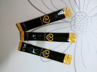 짜먹는 이지견과 짜먹는 이지아몬드, 짜먹는 이지허니피넛, 짜먹는 이지캐슈넛 각 10g X  10포 — 5점을 준 리뷰어가 2021년 2월 올린 사용 사진