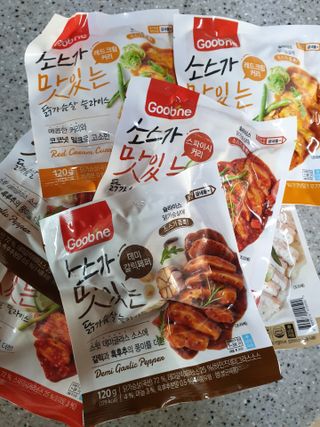 굽네몰 [굽네] 소스가 맛있는 닭가슴살 슬라이스 4종 — 5점을 준 리뷰어가 2021년 4월 올린 사용 사진