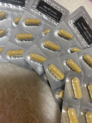 메디타민 원헌드레드 그린프로폴리스 — 5점을 준 리뷰어가 2021년 10월 올린 사용 사진