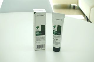 랑벨 랑바이오 블랙 시카 크림 50ml(블랙비 프로폴리스, 시카 4종, 판테놀 10 함유) — 5점을 준 리뷰어가 2022년 4월 올린 사용 사진