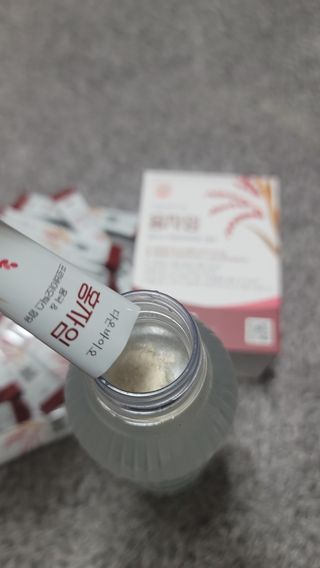하루 1포로 콜레스테롤, 유산균, 고역가 소화효소까지 한번에 섭취! 다온바이오 홍자임 1개월분(30포) — 5점을 준 리뷰어가 2022년 11월 올린 사용 사진