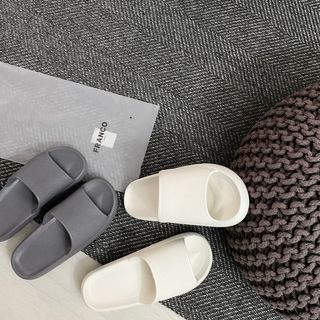 창신리빙 [프랑코 EVA 항균 거실화] 똑똑한 정리 수납 — 5점을 준 리뷰어가 2021년 2월 올린 사용 사진