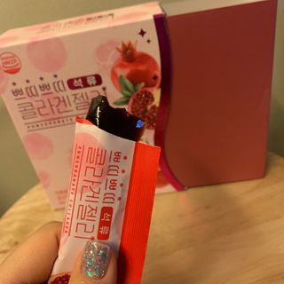 헬스업_쁘띠쁘띠석류콜라겐젤리_20g x 14포 — 5점을 준 리뷰어가 2021년 2월 올린 사용 사진