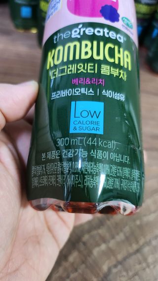 더그레잇티 콤부차 [매일유업] 더그레잇티 44kcal 콤부차 300ml *12개입 (오리지널 6개+베리리치 6개) — 5점을 준 리뷰어가 2023년 8월 올린 사용 사진