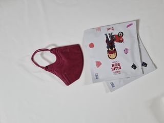 [블루 본 아이노우] 유아용 컬러마스크 40 PCS SET 2중 택 1 — 5점을 준 리뷰어가 2021년 4월 올린 사용 사진
