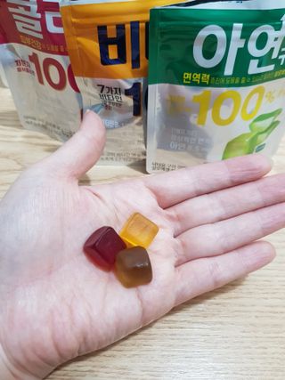 닥터유구미 닥터유 콜라겐 비타민 아연 구미 — 5점을 준 리뷰어가 2021년 6월 올린 사용 사진