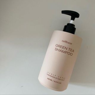 프리마인 더이상 뻣뻣하고 효과없는 탈모샴푸는 NO. 근본부터 케어하는 셀베이스 그린티샴푸(500ml) — 4점을 준 리뷰어가 2023년 3월 올린 사용 사진