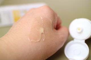 랑벨 비타 에너지 잡티 크림 75ml (피부 속 기미완화크림) — 4점을 준 리뷰어가 2022년 6월 올린 사용 사진
