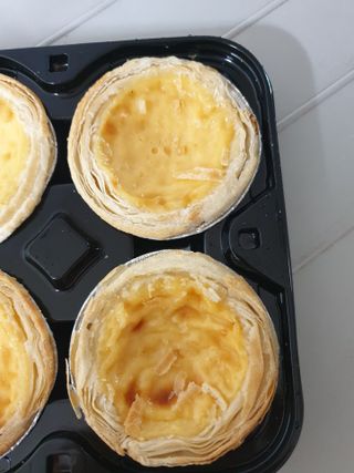 디앙뜨 포르투갈 에그타르트 오리지널 맛+패션후르츠+초콜릿타르트 맛 중 택1 — 4점을 준 리뷰어가 2021년 7월 올린 사용 사진