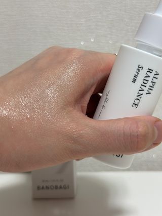 바노바기 코스메틱 알파 래디언스 세럼 30ml — 5점을 준 리뷰어가 2023년 12월 올린 사용 사진