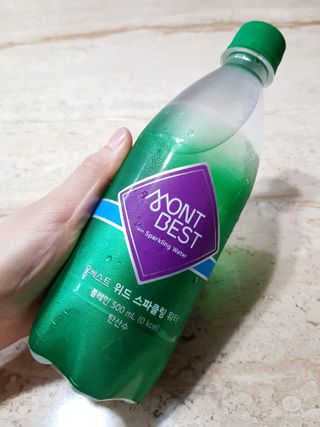 몽베스트 Montbest with Sparkling water Plain 20병 — 5점을 준 리뷰어가 2022년 7월 올린 사용 사진