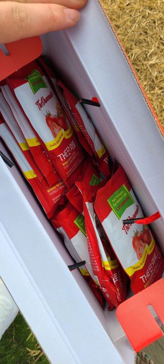 제이제이바이오 더단마토 프리미엄주스 100ml 30팩입 - 무설탕 스테비아 토마토즙 — 5점을 준 리뷰어가 2021년 12월 올린 사용 사진