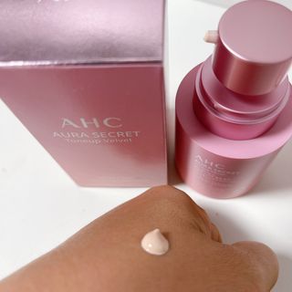 AHC 아우라 시크릿 톤업 벨벳 — 5점을 준 리뷰어가 2021년 4월 올린 사용 사진