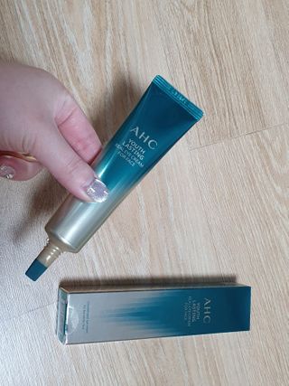 [NEW 탄력유턴 아이크림] AHC 유스 래스팅 리얼 아이크림 포 페이스 — 5점을 준 리뷰어가 2021년 2월 올린 사용 사진