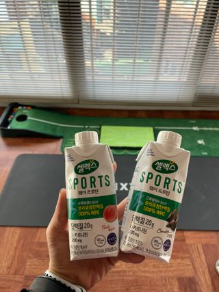 셀렉스스포츠 셀렉스 스포츠 웨이 프로틴 복숭아_ 330ml x 12팩 — 4점을 준 리뷰어가 2021년 4월 올린 사용 사진