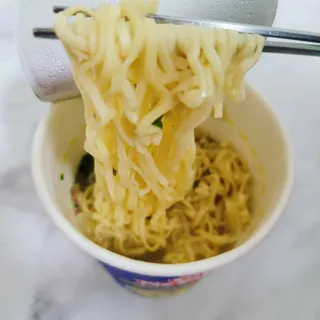 NISSIN 닛신 컵누들  4종 - 씨푸드오리지날, 씨푸드 스파이시, 씨푸드 커리, 씨푸드 XO소스 — 5점을 준 리뷰어가 2022년 4월 올린 사용 사진