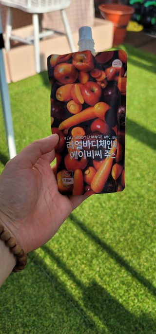 알쥬 리얼바디체인지 ABC주스 — 5점을 준 리뷰어가 2022년 8월 올린 사용 사진