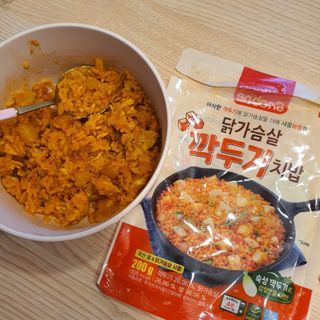 굽네몰 [굽네]  닭가슴살 치밥/볶음밥 — 3점을 준 리뷰어가 2021년 5월 올린 사용 사진