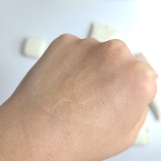 [후르디아] 끈적임 없는 착한성분 비건  핸드크림 3종 — 5점을 준 리뷰어가 2023년 1월 올린 사용 사진