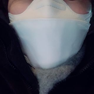 포그프리 김서림방지 마스크 KF94 10매 — 3점을 준 리뷰어가 2022년 1월 올린 사용 사진