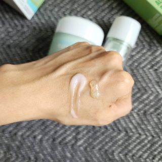 김정문알로에 큐어 큐어 알로에 리프레쉬 젤리 세럼, 큐어 알로에 하이드로 젤리 크림 — 5점을 준 리뷰어가 2021년 3월 올린 사용 사진