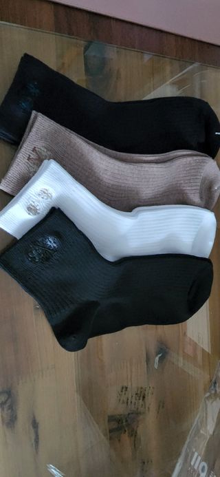 [사이즈가 있는 양말 필로이] 남/여 골지 발목 양말 4족 세트 남【S, M, L, XL】여【S, M, L】_컬러 랜덤 — 3점을 준 리뷰어가 2022년 6월 올린 사용 사진