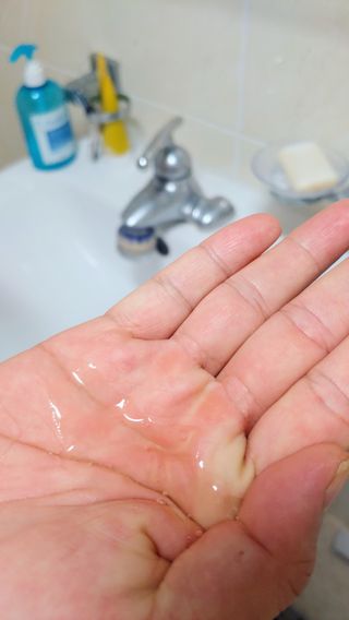 블랙페블 남성청결제 올인원 바디워시 클린 웨이브 — 4.5점을 준 리뷰어가 2021년 5월 올린 사용 사진