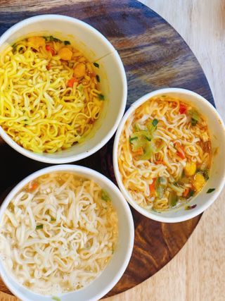NISSIN 닛신 컵누들  4종 - 씨푸드오리지날, 씨푸드 스파이시, 씨푸드 커리, 씨푸드 XO소스 — 5점을 준 리뷰어가 2022년 3월 올린 사용 사진