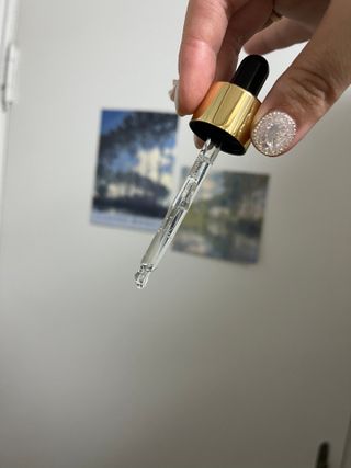 스킨큐어 산다화 비타민c 화이트닝 에센스 30ml — 5점을 준 리뷰어가 2023년 9월 올린 사용 사진