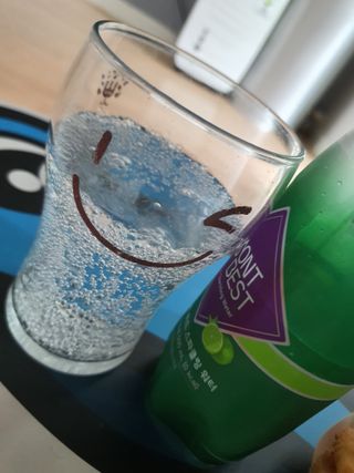 몽베스트 Montbest with Sparkling water Lime20병 — 5점을 준 리뷰어가 2022년 7월 올린 사용 사진