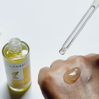 랑벨 비타 에너지 잡티 앰플 50ml 고농축 비타민, 저자극, 수분 촉촉, 미백 앰플 — 5점을 준 리뷰어가 2022년 3월 올린 사용 사진