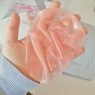 엘리베어 다즐링페이스파티 - 미백톤업 럭셔리베이비 — 5점을 준 리뷰어가 2021년 1월 올린 사용 사진