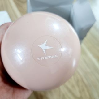 트라택 쿠셔닝 웨이트볼 0.5kg + 1kg SET — 4점을 준 리뷰어가 2022년 4월 올린 사용 사진